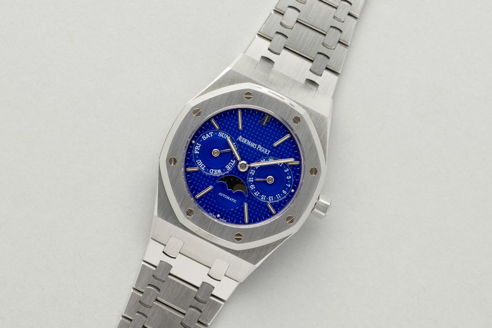 25594ST Royal Oak (Yves Klein dial / unpolished condition / german full set) – Bild 6