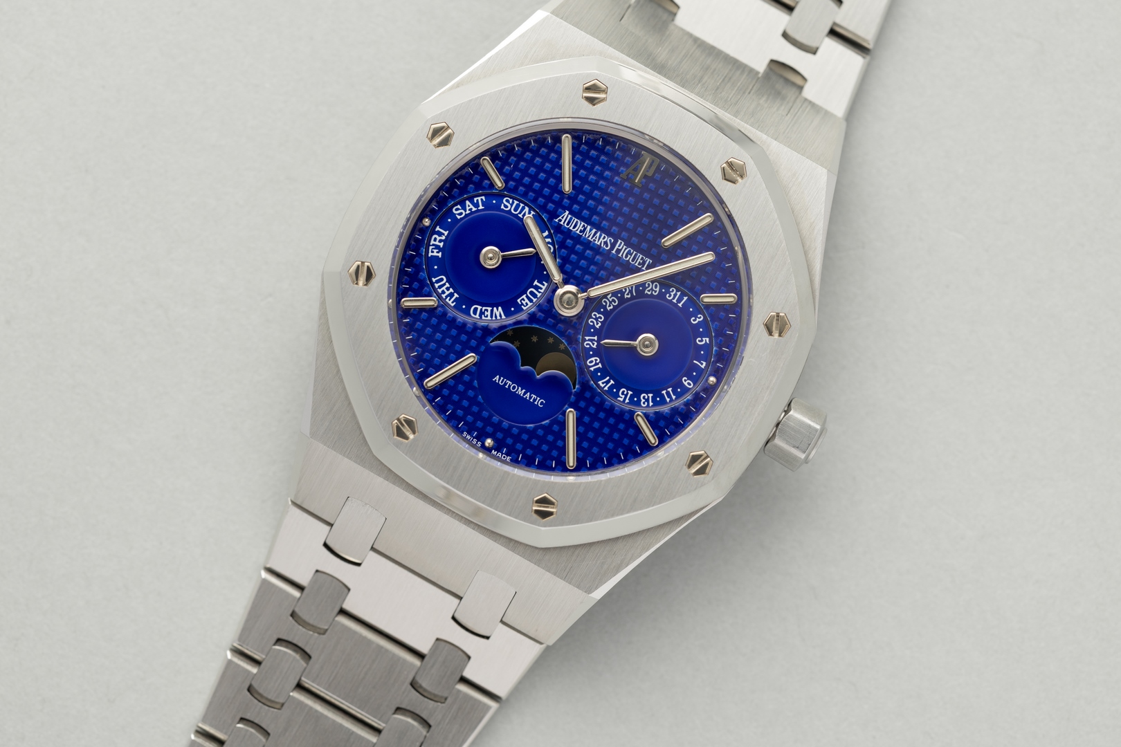 25594ST Royal Oak (Yves Klein dial / unpolished condition / german full set) – Bild 8
