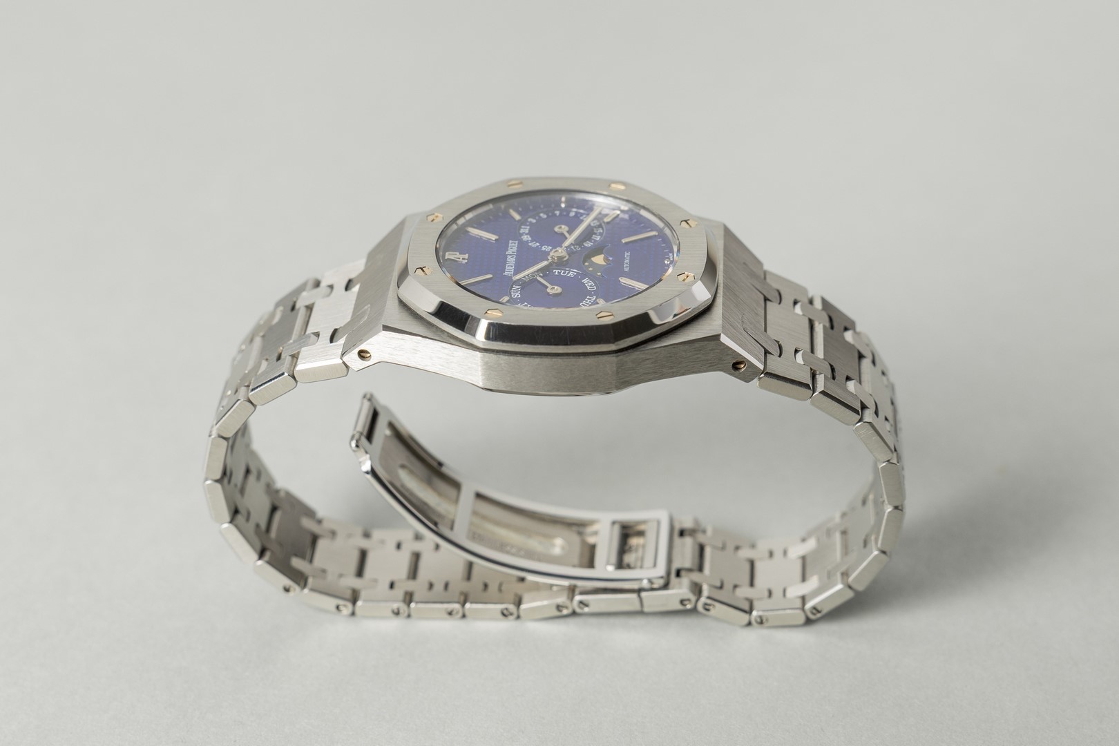 25594ST Royal Oak (Yves Klein dial / unpolished condition / german full set) – Bild 9