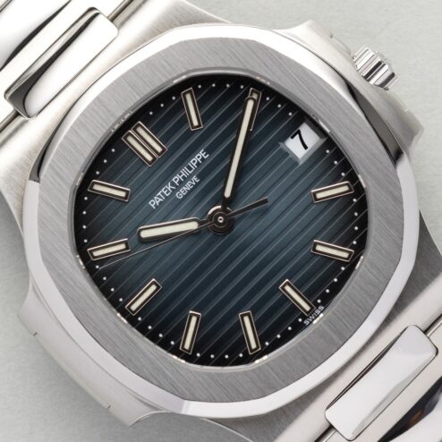 5800/1A-001 Nautilus (spectacular condition / wonderful dial / perfect full set)