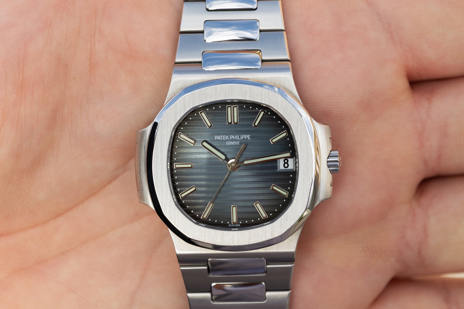 5800/1A-001 Nautilus (spectacular condition / wonderful dial / perfect full set) – Bild 3