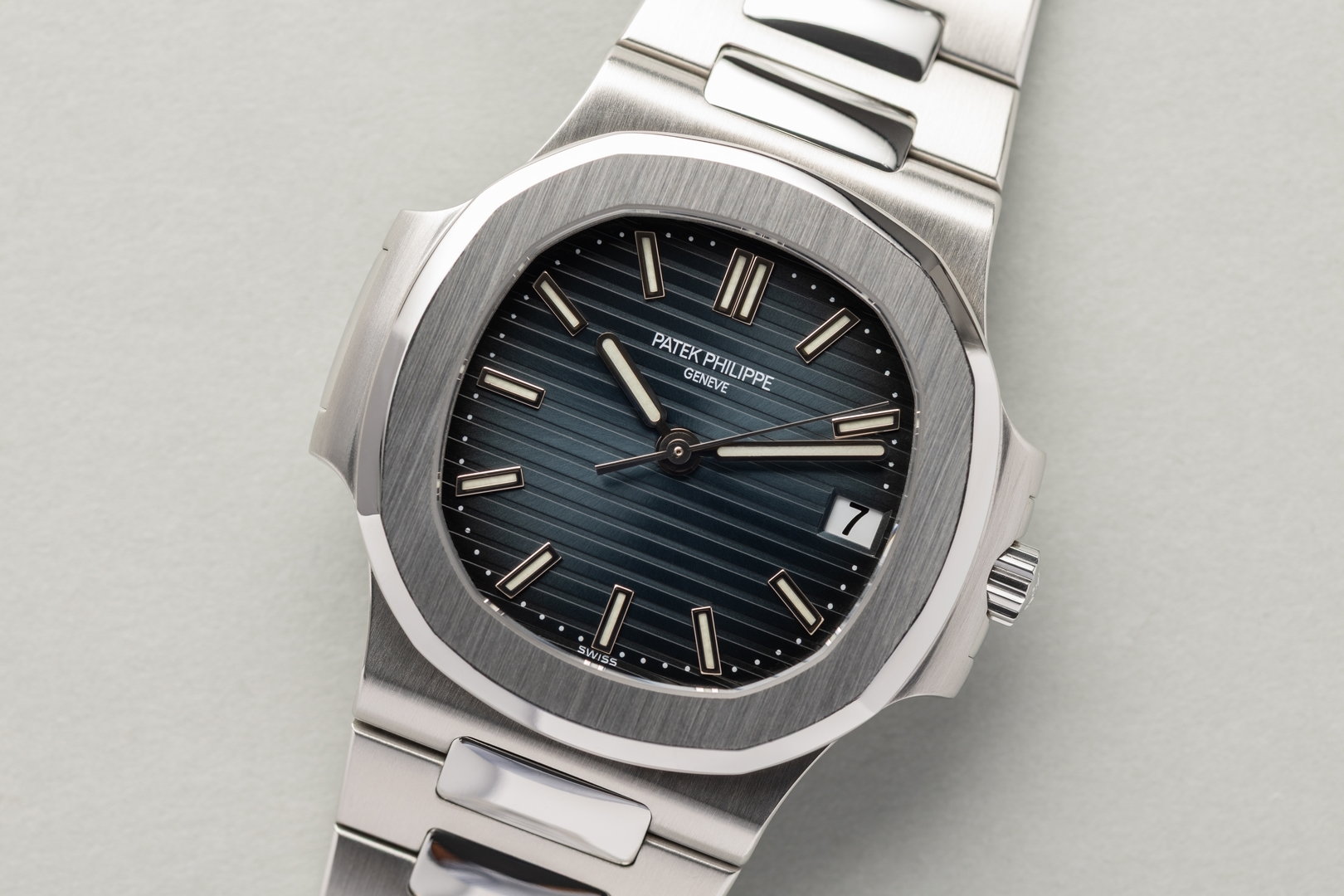 5800/1A-001 Nautilus (spectacular condition / wonderful dial / perfect full set) – Bild 7